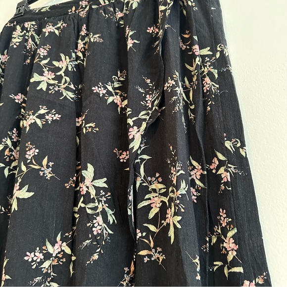American Eagle Floral Printed High Low Skirt - Picture 5 of 9